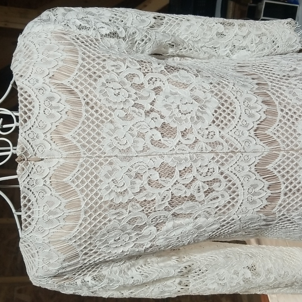 Jessica Howard creamy white lace dress. Size 4 petite - Picture 5 of 9